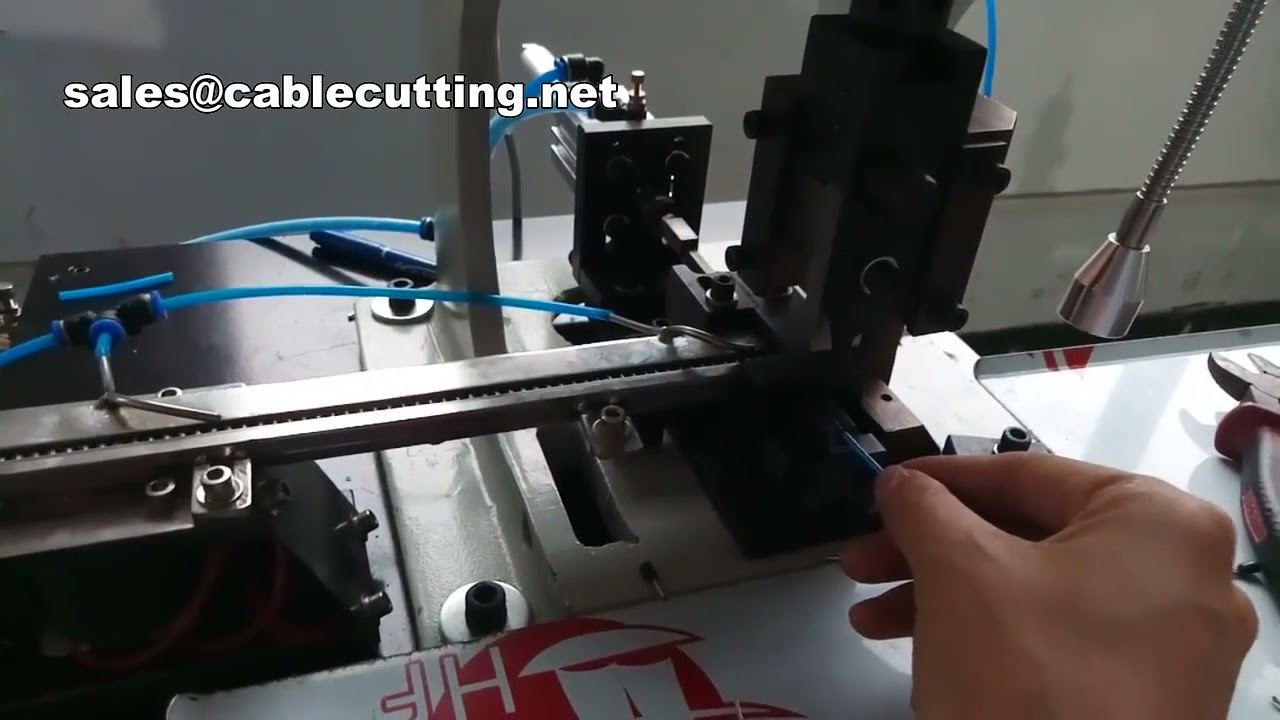両頭端子圧着機｜ルーズ端子対応・高速連続圧着｜電線加工自動化