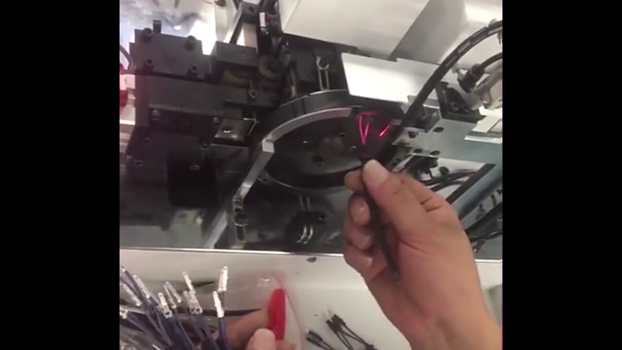 Mesin Heat Shrink Kawat Otomatis WPM 814 – Solusi Tabung Wear Industri