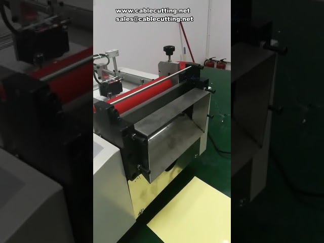 Mesin Potong Label Garmen Otomatis dengan Feeder - Pemotong Label Pakaian Berkualitas Tinggi
