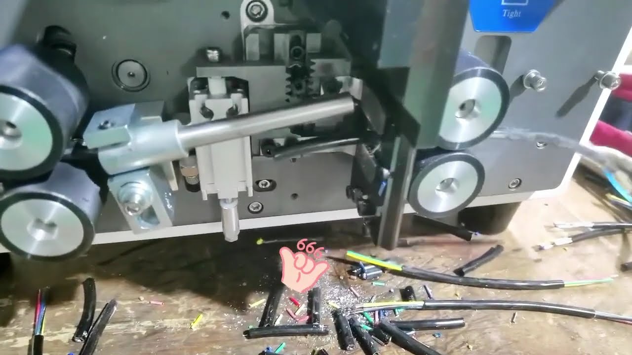 Five-Core Wire Inner and Outer Sheath Stripping Machine for Custom Stripping Effects