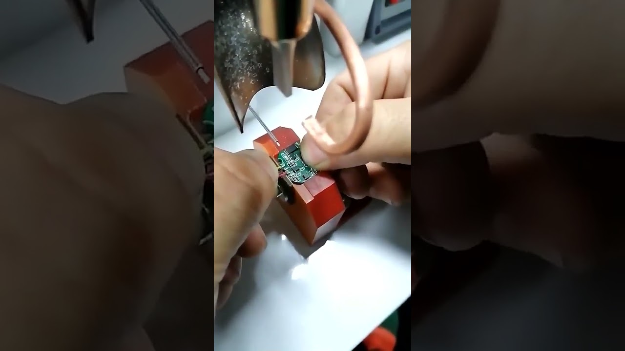 Ημιαυτόματη Μηχανή Κατασκευής Καλωδίων USB - Συγκόλληση Lightning & Type C #μηχανή