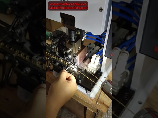 Molex Semi-Automatic Multi-Core Cable Stripping and Crimping Machine for Thin Electric Wire