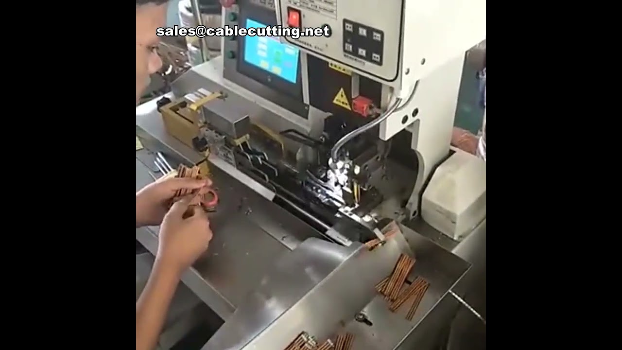 Automatic Multiple Lines Ribbon Cable Terminal Crimping Machine