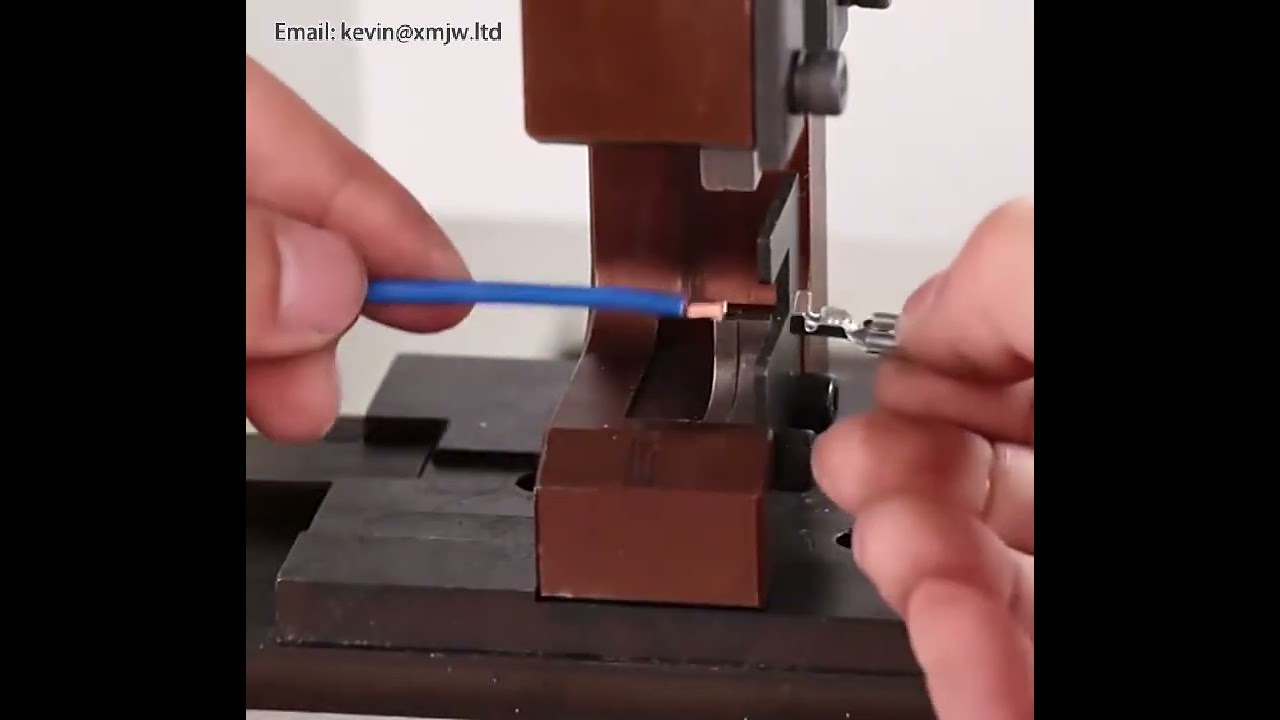 High Precision Mute Terminal Crimping Machine Applicator for Insulated Plugs