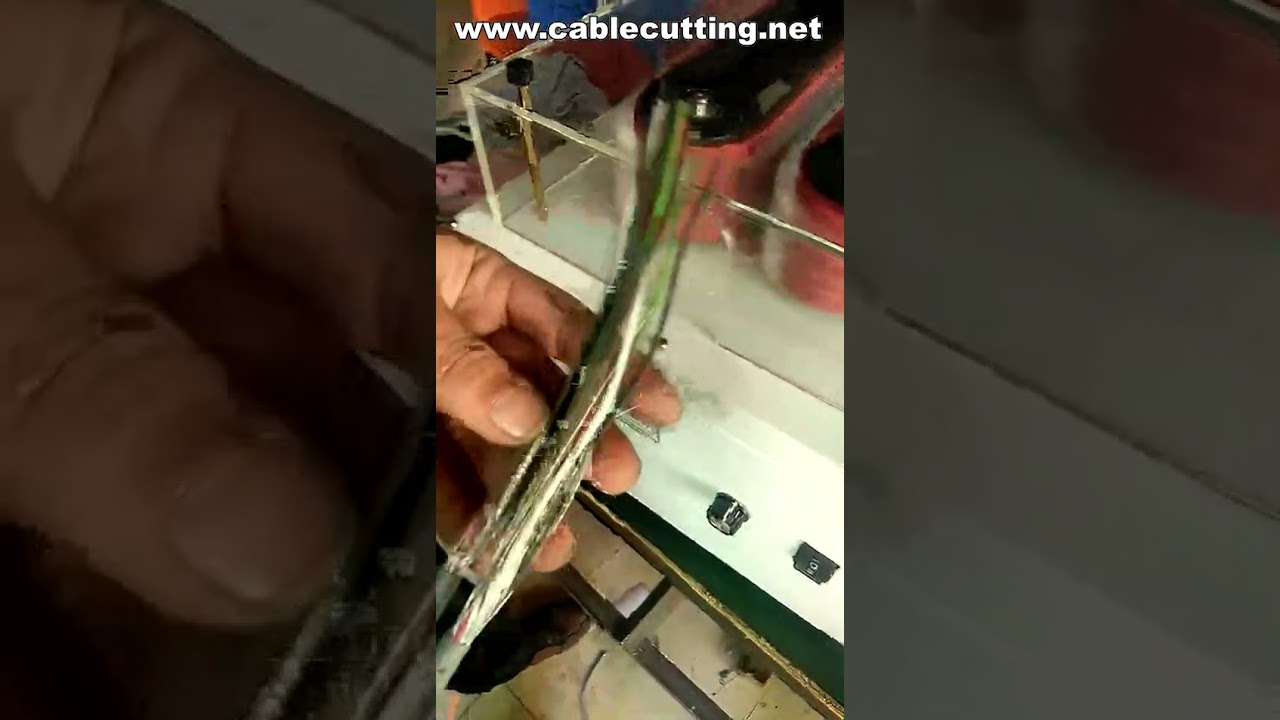 Shielded Mesh Splitting Combing Machine, Wire Shield Net Layer Carding Device