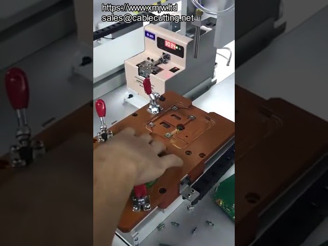 Automatic Screw Nut Pick and Place Machine | Screw Dispenser Presenter & Locking System