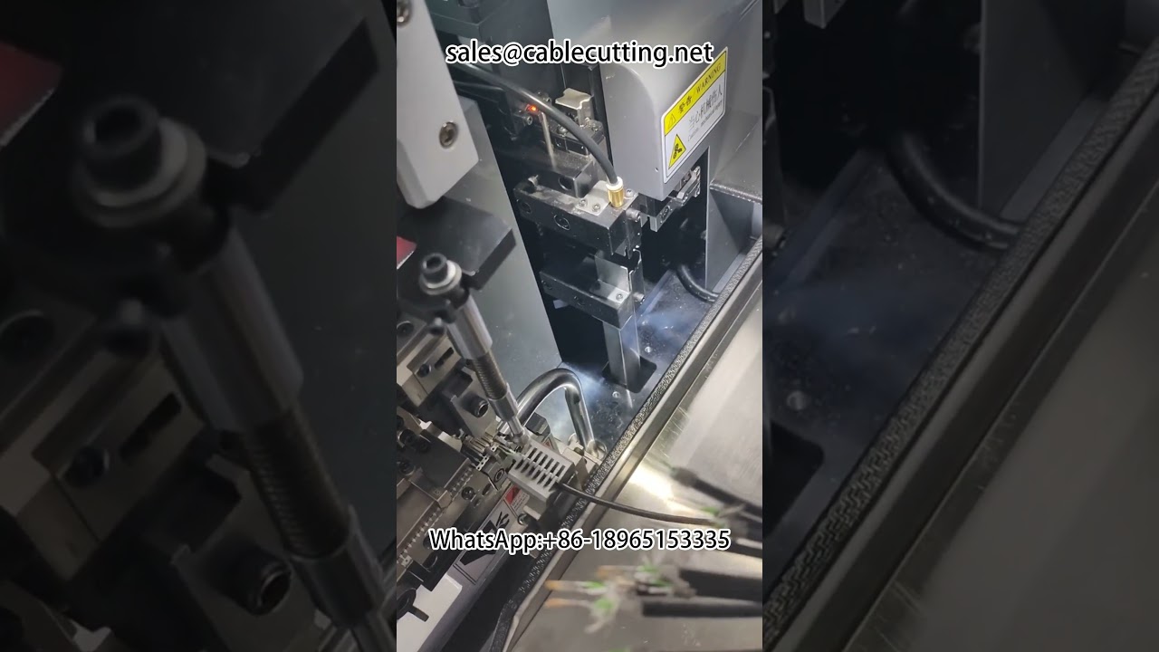 Ultra Short Wire Stripping and Beating Machine for FAKRA Harnesses