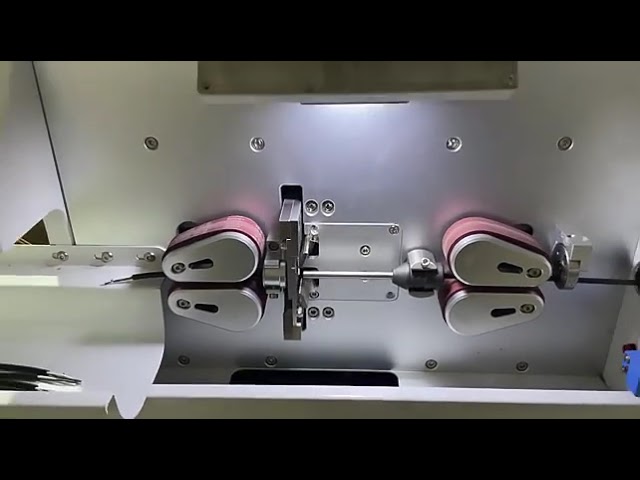 小型電線向け全自動タッチスクリーン切断・被膜剥離機