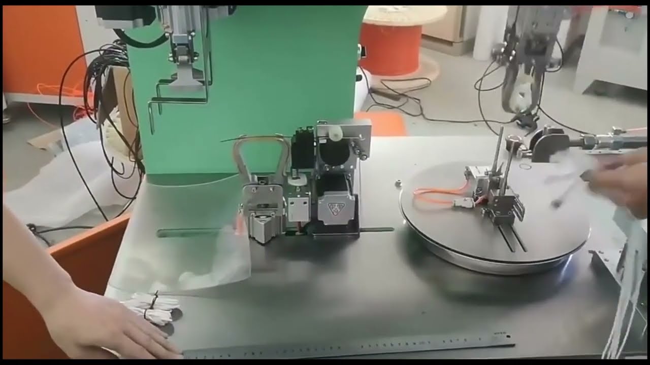 自動ワイヤー・ホース結束＆ラベル貼付機｜粘着テープ巻取り結束・ラベリングマシン