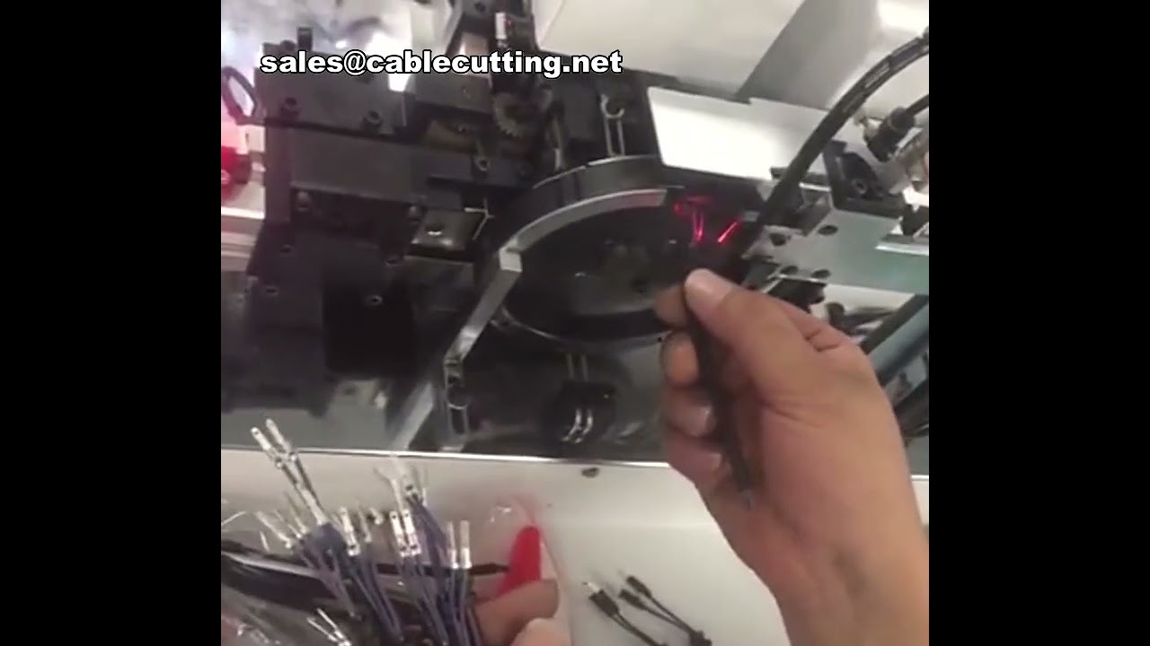 Automatic Wire Wear Tube Heat Shrink Machine for Tube Insulator Insertion and Wire Threading